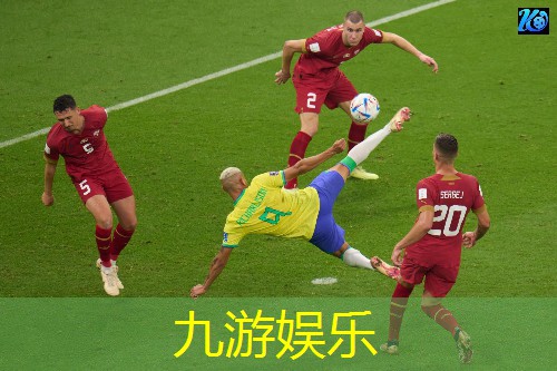 九游娱乐官网,小朋友踢足球 带球技巧